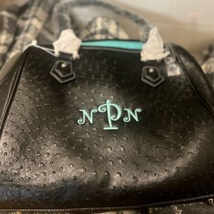 Signature A-Line in Black